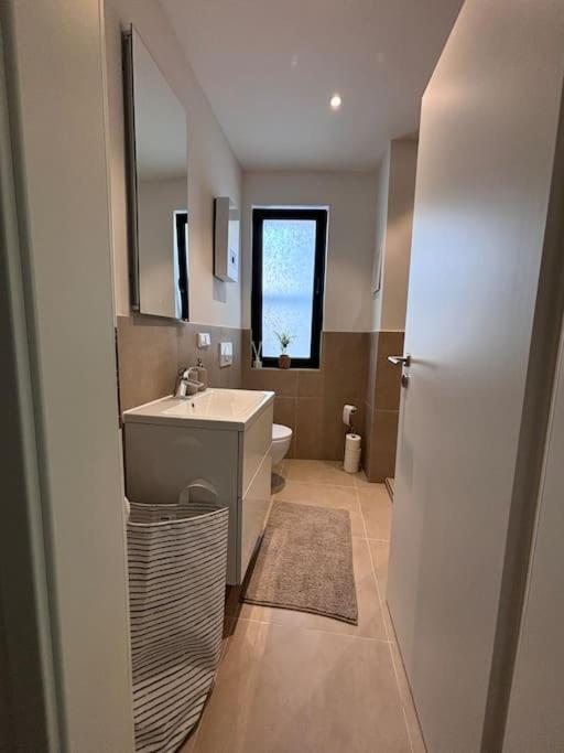 Direkt An Der Landesgartenschau 2026 - Gemuetliche Stadtwohnung Am Neusser Markt Apartment *
