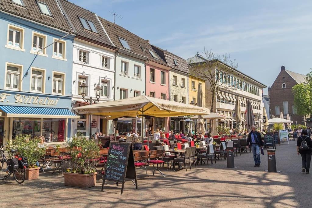 Direkt An Der Landesgartenschau 2026 - Gemuetliche Stadtwohnung Am Neusser Markt *